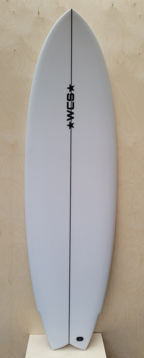 Flow Swallow Tail and wings Surfboard wings white 5'10 x 20 x 2 1/2 x ...